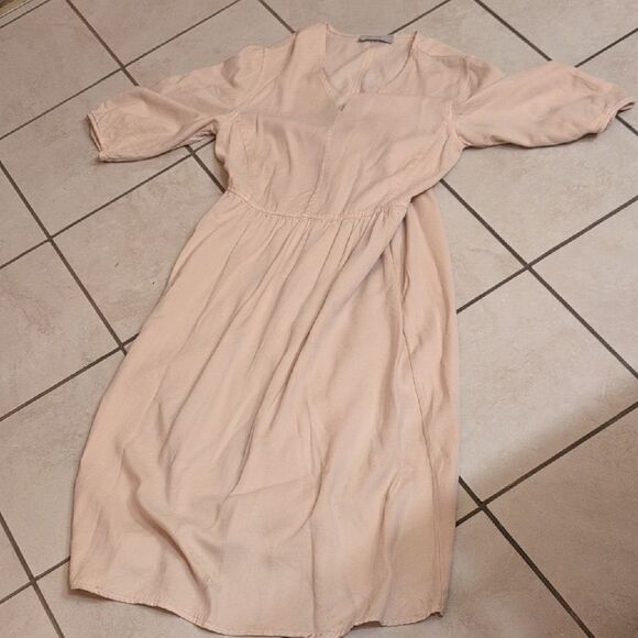 Everlane Tencel The Puff Sleeve Dress Cream Beige White Size M - Picture 2 of 12